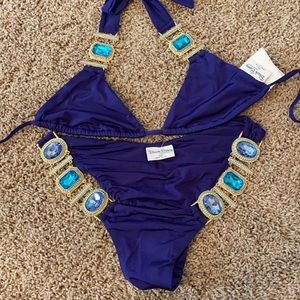 Beach bunny material girl